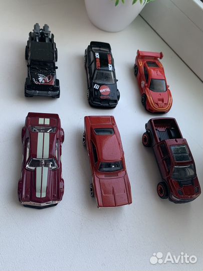 Hot wheels машинки
