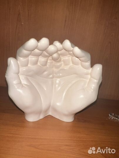 Декоративная статуэтка из гипса