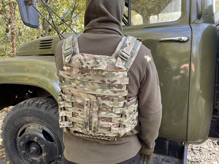 Тактический жилет с подсумками