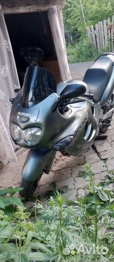 Мотоцикл Suzuki katana 750f