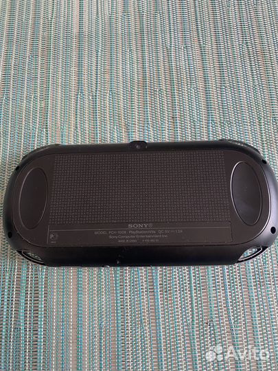 Sony Playstation Vita (PS Vita) model PCH-1008