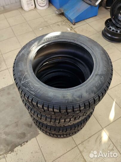 Pirelli Ice Zero 185/65 R15 92
