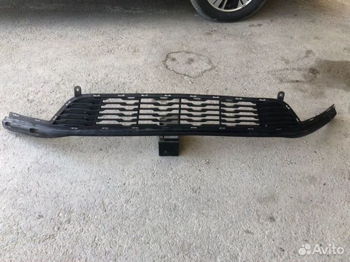 Решетка в бампер нижняя Kia Rio G4FC 2014