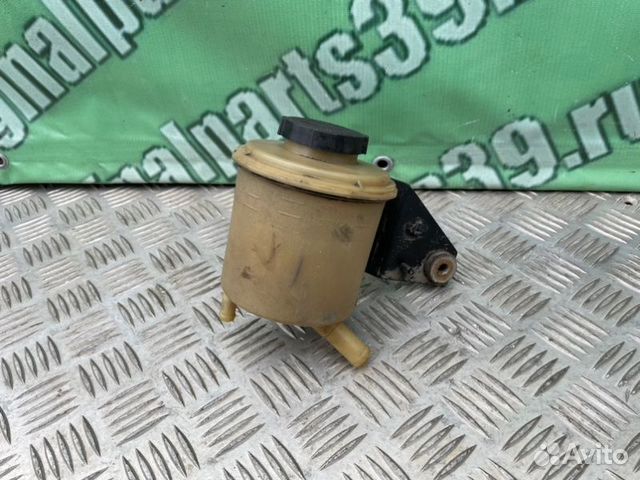 Бачок гур Nissan Primera P11 SR20 2.0 1996