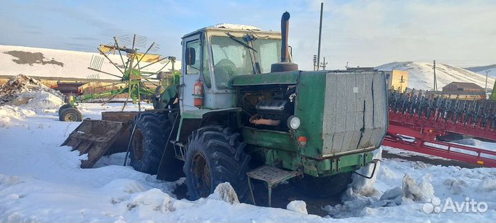 Фронтальный погрузчик ХТЗ Т-156, 1988