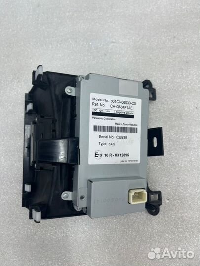 Зарядное устройство беспроводное Toyota Camry