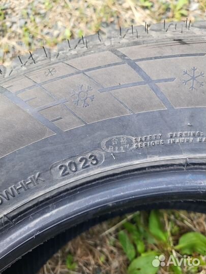 Kapsen SnowShoes AW33 235/65 R16