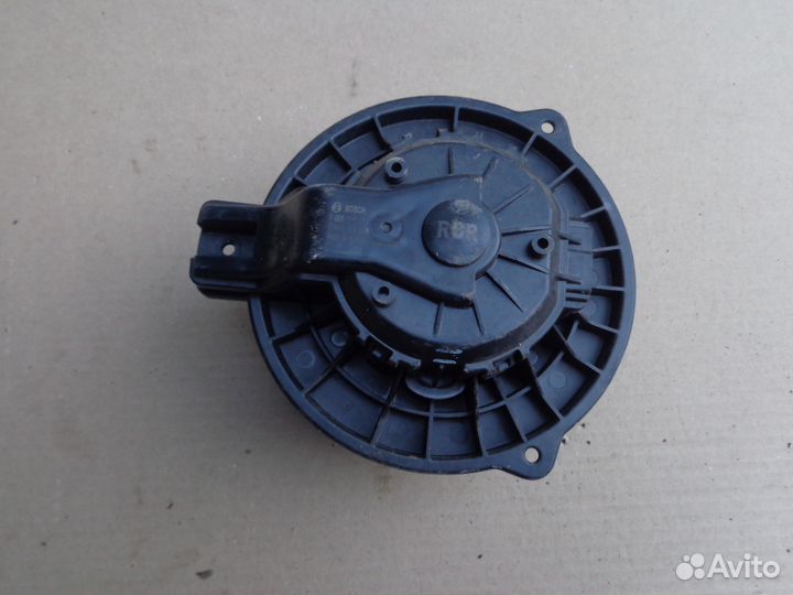 Вентилятор печки Hyundai Solaris/ Kia Rio 3