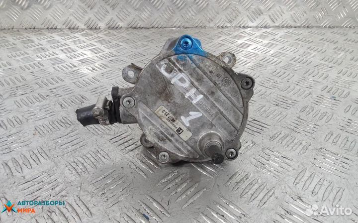 Насос вакуумный BMW 6 E63/E64 2004