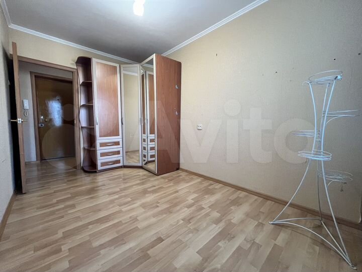 2-к. квартира, 43 м², 9/9 эт.