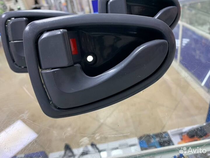 Ручка салон передняя левая Hyundai Accent