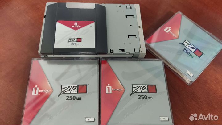 Iomega Zip drive 250Mb IDE