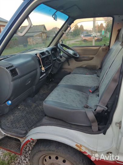 Nissan Vanette 2.0 AT, 2001, 390 000 км