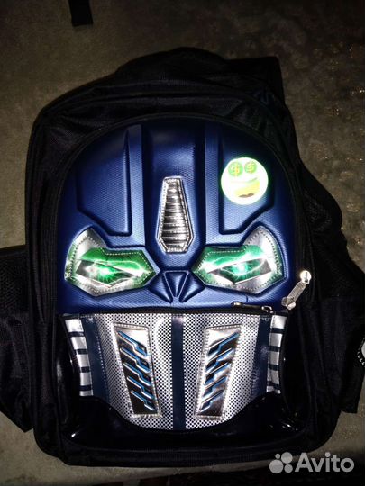 Рюкзак школьный