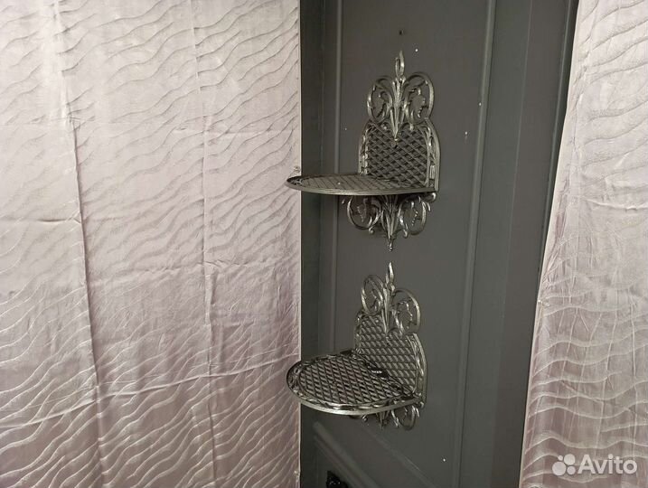 Винтажные советские декоративные литые полочки