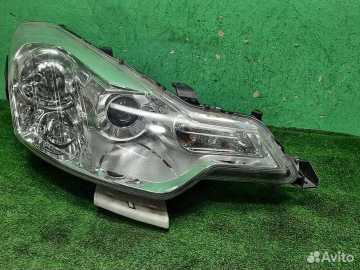 Фара правая ксенон Citroen C-Crosser 2007