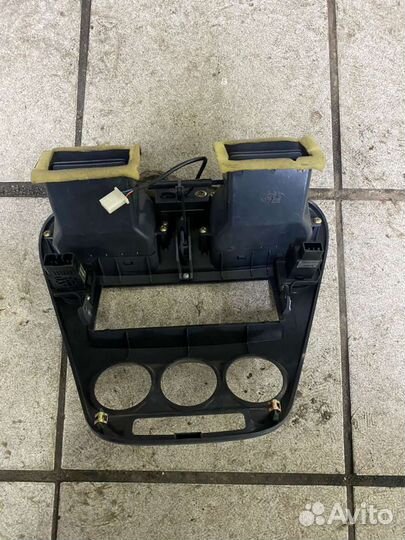 Центральная консоль Hafei Brio HFJ7110