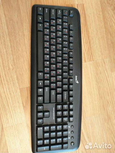 Беспроводная клавиатура и мышка Genius