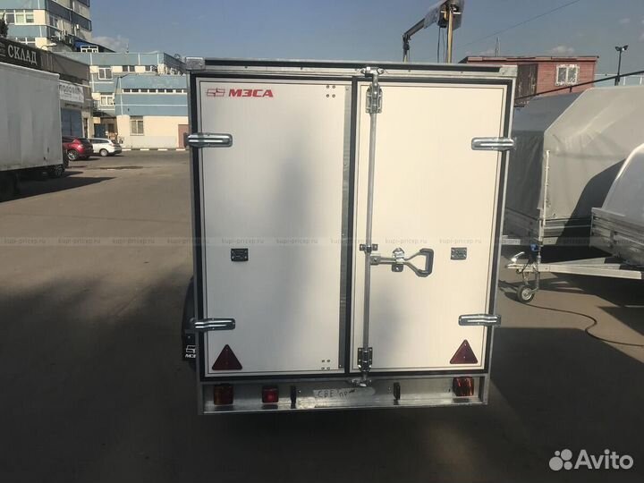 Прицеп фургон 817773 исп.001 (распашные двери)