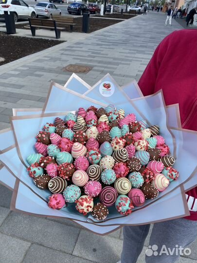 Букет из клубники в шоколаде,клубничный букет