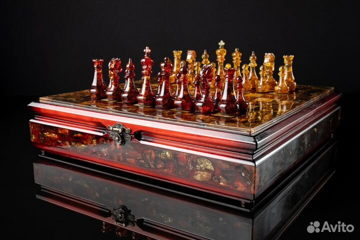 Янтарные шахматы. Шахматы из Янтаря. Янтарь. 00017