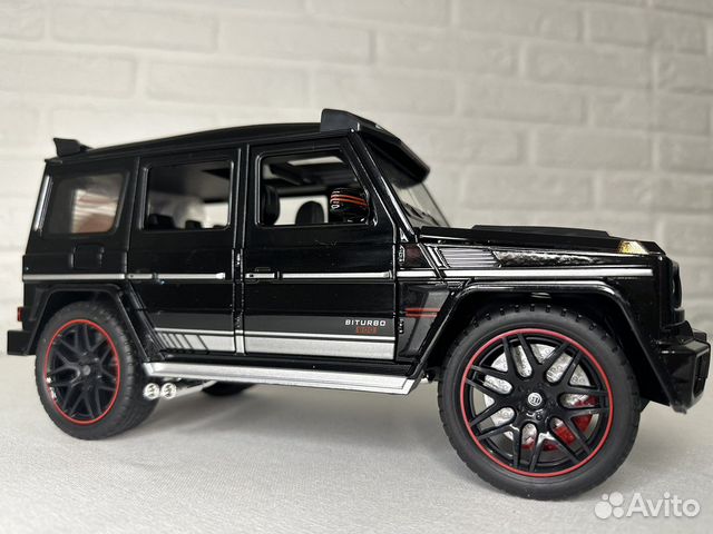 Машинка гелик с дымом 28 см новая