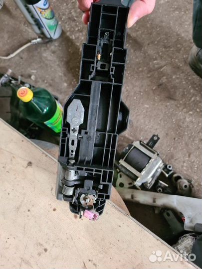 Ручка двери внешняя передняя левая Nissan Juke F15