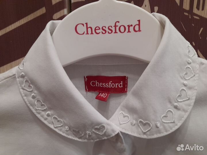 Блузка школьная для девочки р.140 б/у Chessford