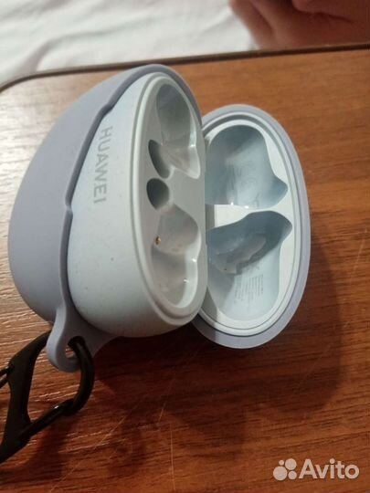 База для беспроводных наушников Huawei freebuds 5i