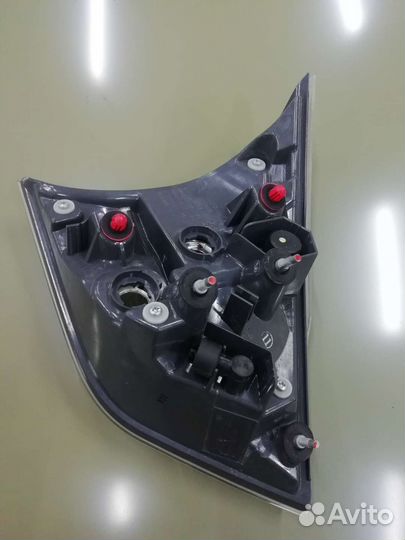 Фонарь задний правый nissan x trail t32 265544CA1B