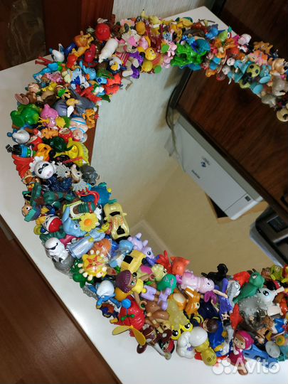 Зеркало подарок ребенку киндер сюрприз