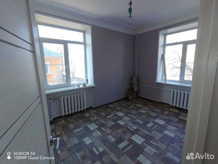 Поклейка обоев, сантехника, пол