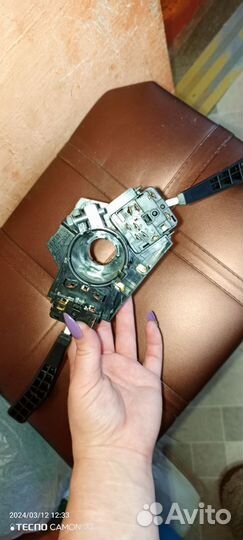 Подрулевой переключатель