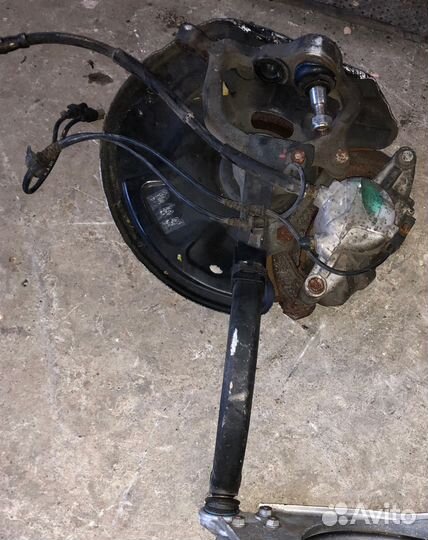 Ступица передняя Mercedes-Benz W211 E320