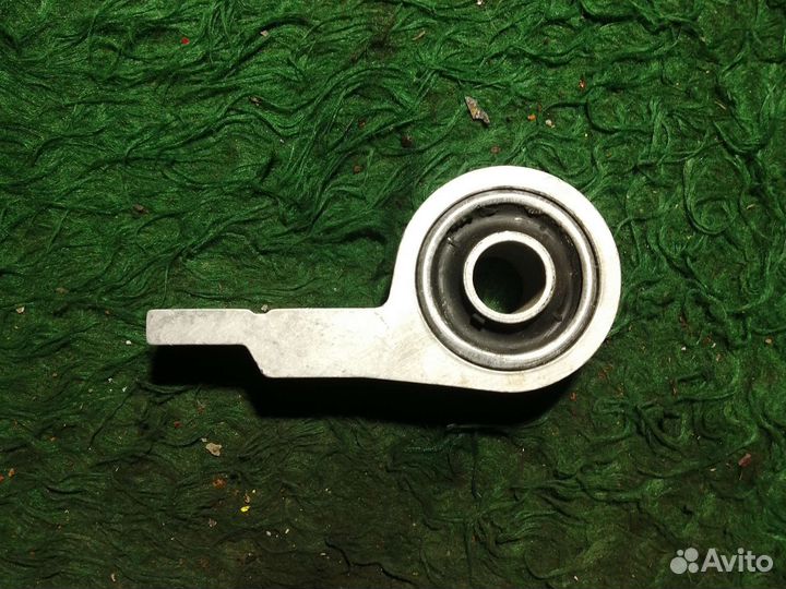 Сайлентблок Nissan X-Trail I 0113. delphi