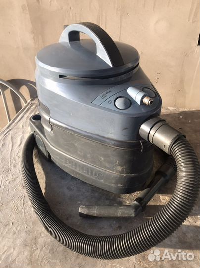 Пылесос Philips 1400