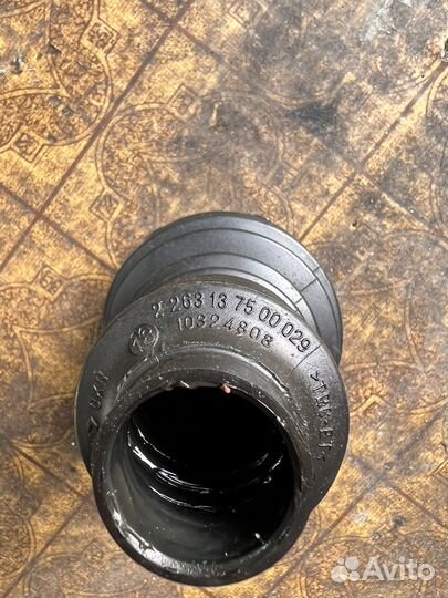 Пыльник шруса передний правый BMW 5 G30,G32, G11