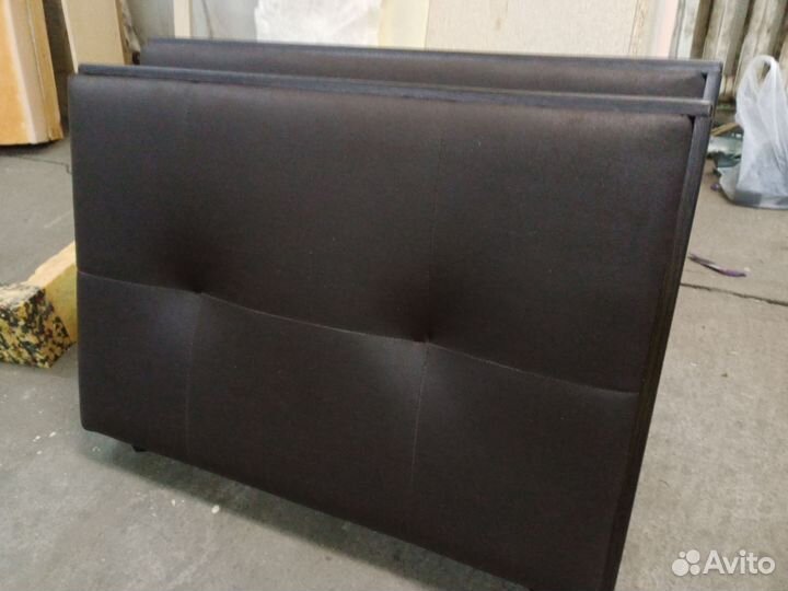 Перетяжка мягкой мебели и ремонт