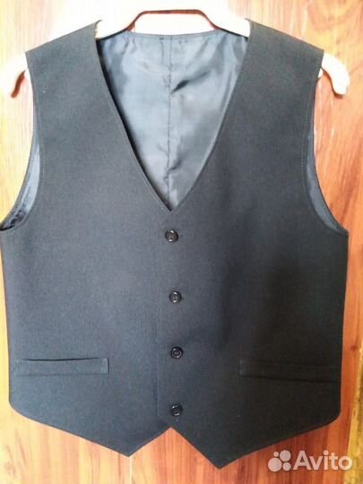 Новые школьные жилеты