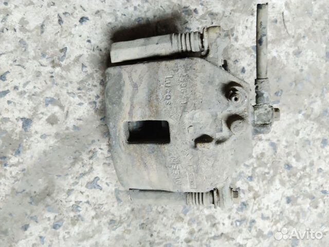 Суппорт передний Ниссан Примера Р12