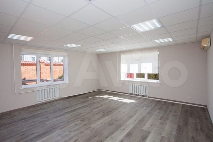 Дом 310 м² на участке 4 сот.