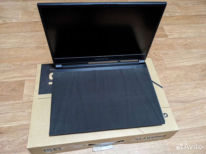 Gigabyte G5 KC RTX 3060 i5-10500H