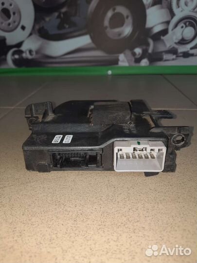 Блок управления двери Kia Carnival