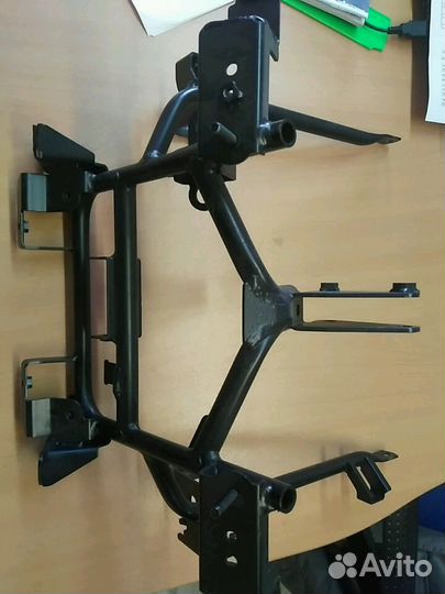 Кронштейн обтекателя kawasaki versus 1000