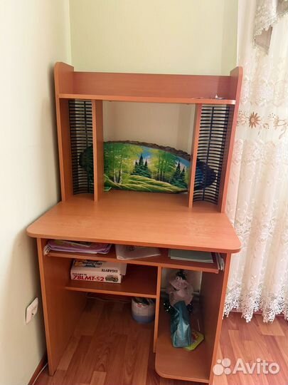 Письменный стол