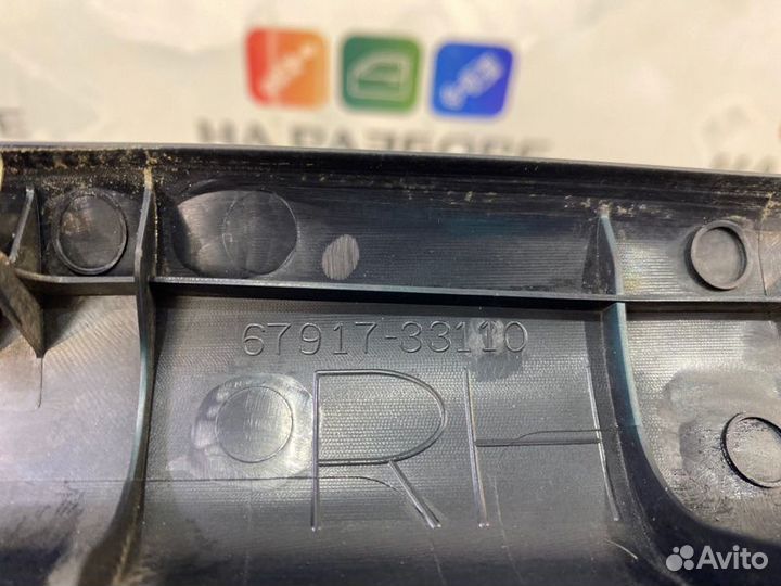 Накладка на порог внутренняя задняя правая Toyota