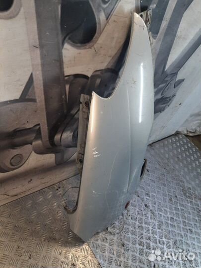 Крыло переднее правое Renault Scenic минивэн 2002