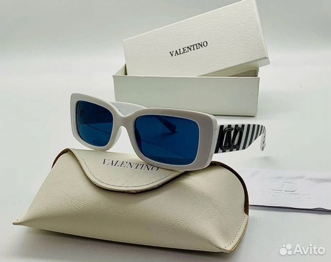 Очки солнцезащитные