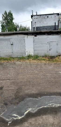 Гараж, > 30 м²