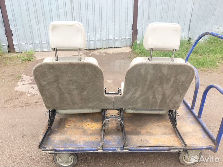 Дополнительные сидения 3-го ряда Volvo XC90 7 мест